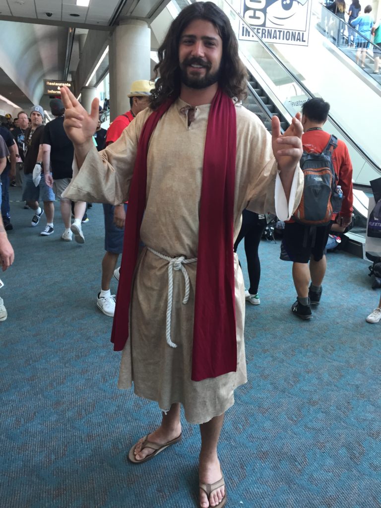 Jesus cosplay by @TheJesusHChrist